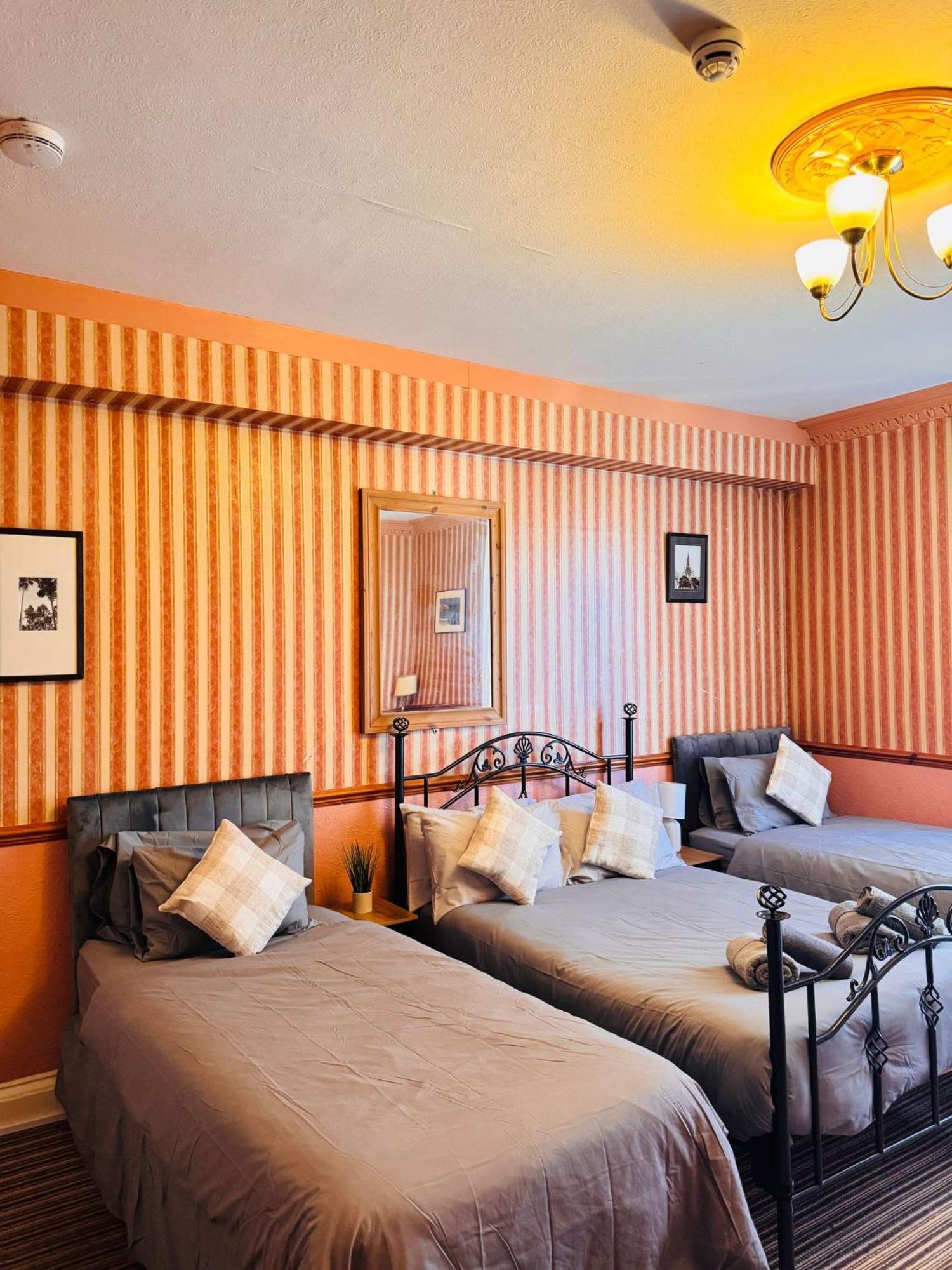 Edinburgh Travel Guest House Ngoại thất bức ảnh