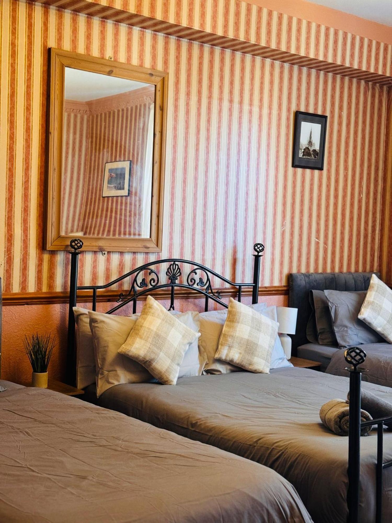 Edinburgh Travel Guest House Ngoại thất bức ảnh