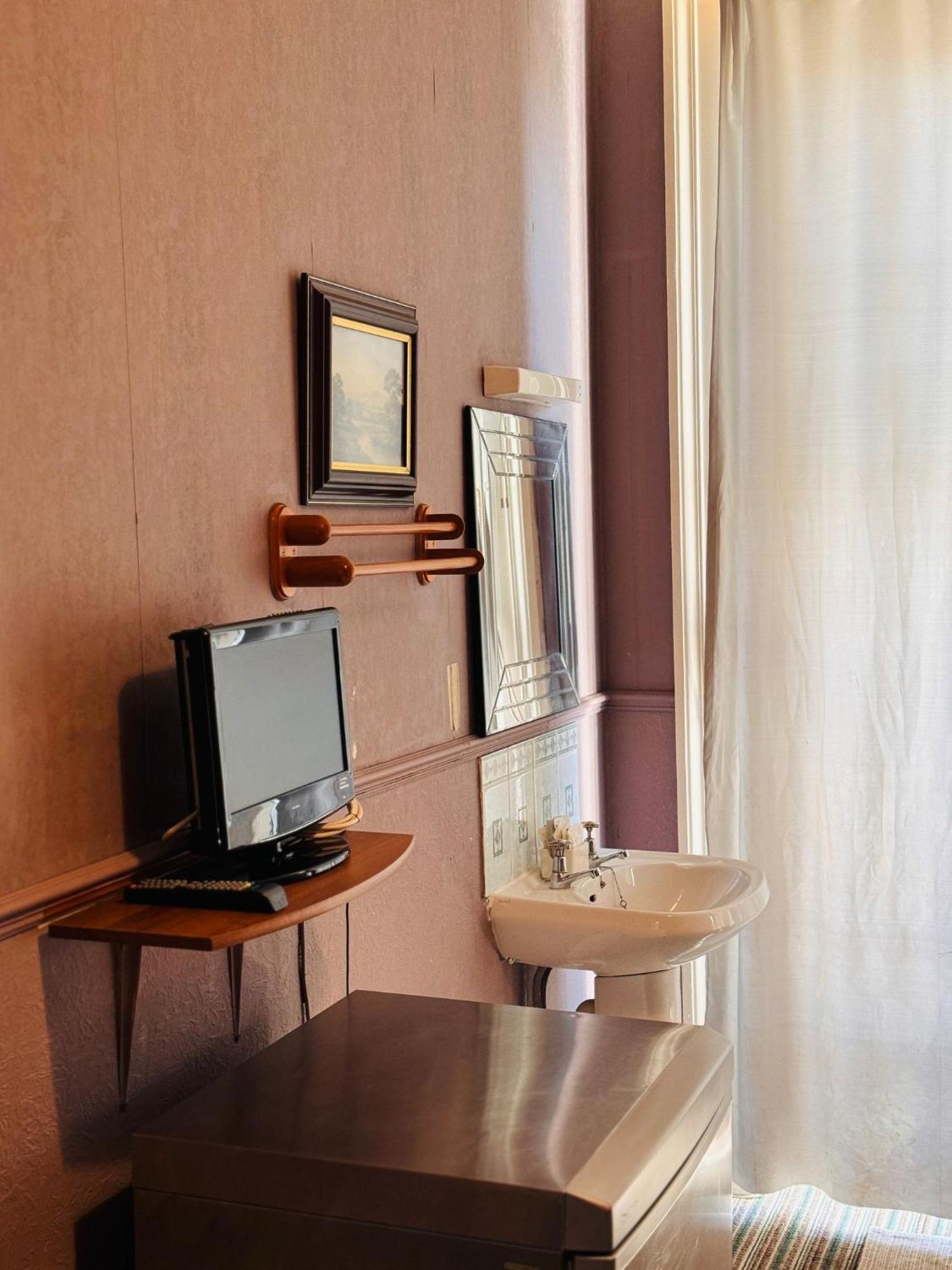 Edinburgh Travel Guest House Ngoại thất bức ảnh