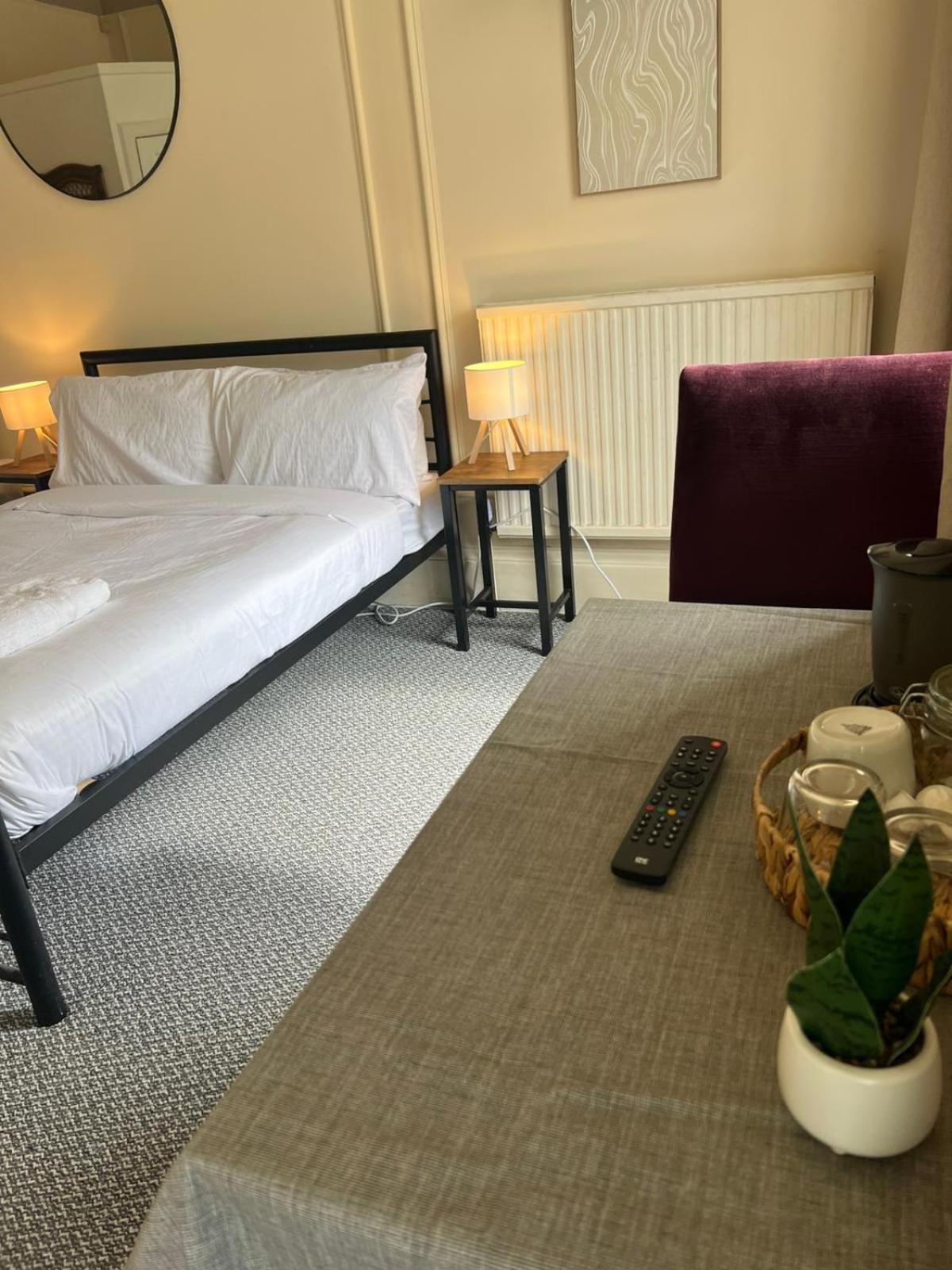 Edinburgh Travel Guest House Ngoại thất bức ảnh